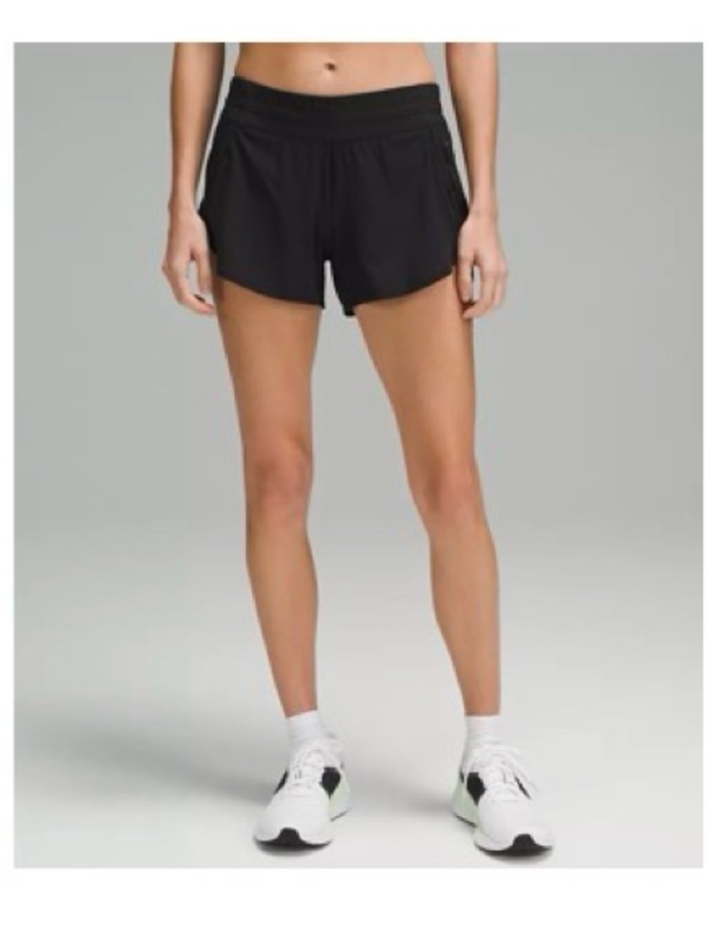 Lululemon tracker low rise short 4”